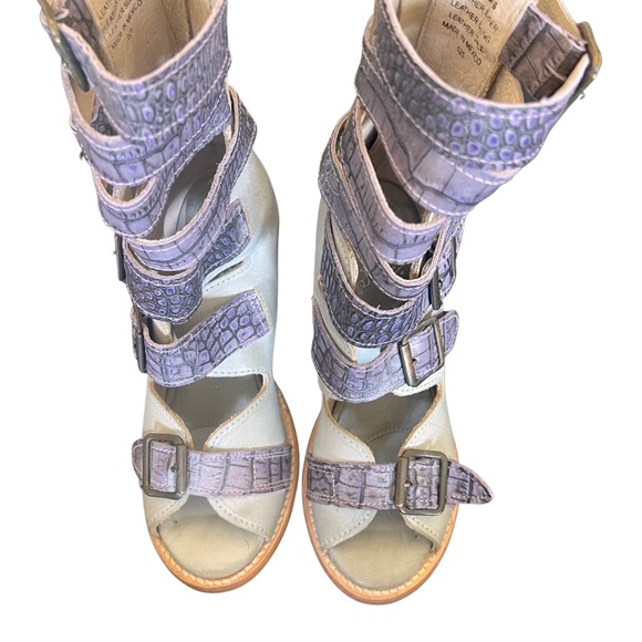 FreeBird boots Never worn - size 6. Bond style! - Picture 8 of 10